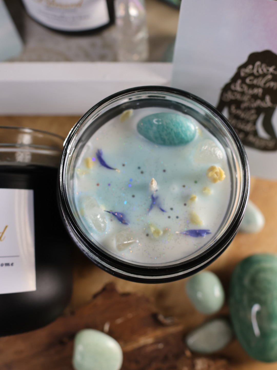 Kristallkerze „Blessed“ mit Amazonit & Bergkristall